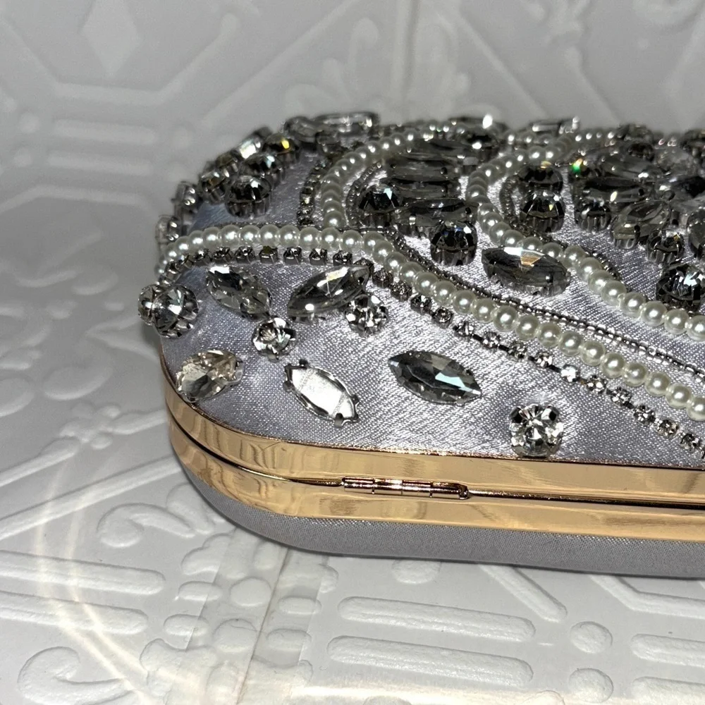 Flavia‎ Silver Bridal Handbag